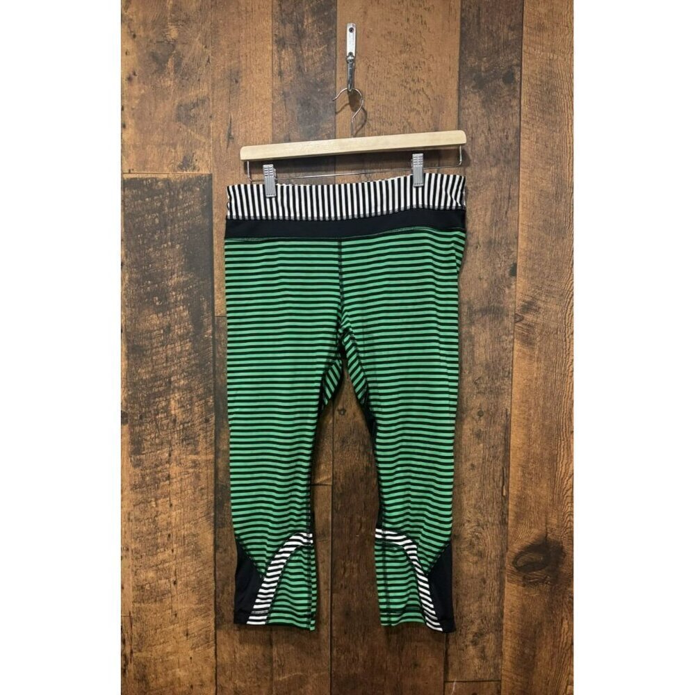 Lululemon Run Inspire Crop II Seawheeze Luxtreme Size 10 EUC